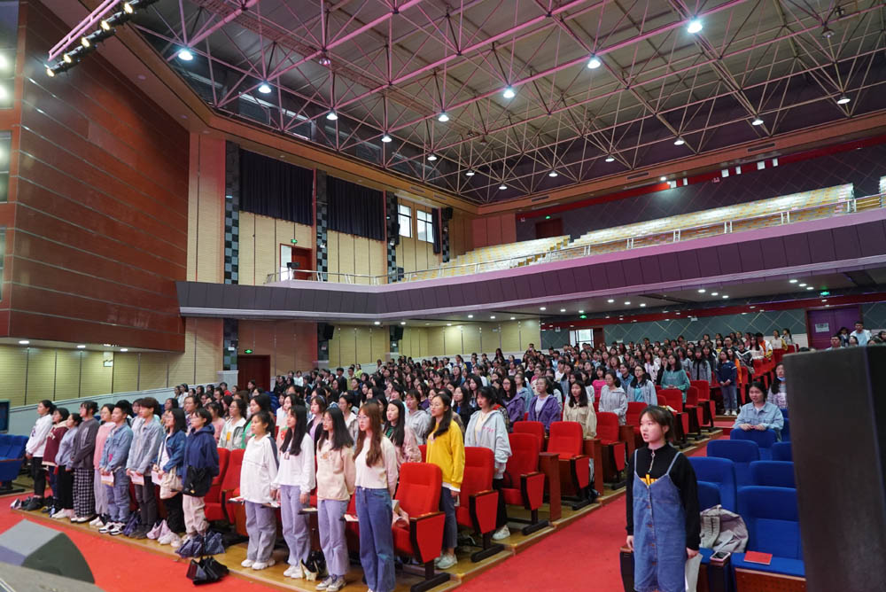 衡阳幼高专举行2021年度业余党校第一期培训班开班典礼暨首场培训课 衡阳幼高专举行2021年度业余党校第一期培训班开班典礼暨首场培训课