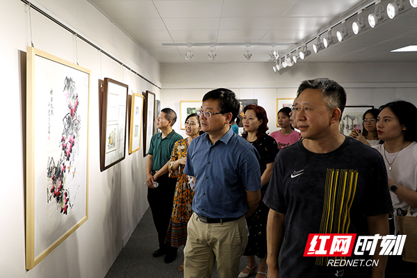 【红网】“艺心向党,逐梦向上” 衡阳幼高专举办美术作品展 【红网】“艺心向党,逐梦向上” 衡阳幼高专举办美术作品展