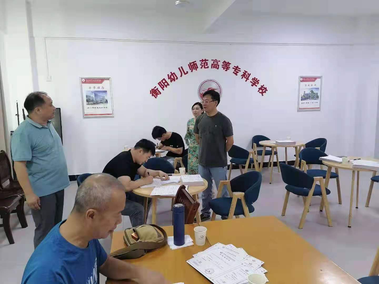 买球赛的app官网高考录取通知书 书写工作别有特色 买球赛的app官网高考录取通知书 书写工作别有特色