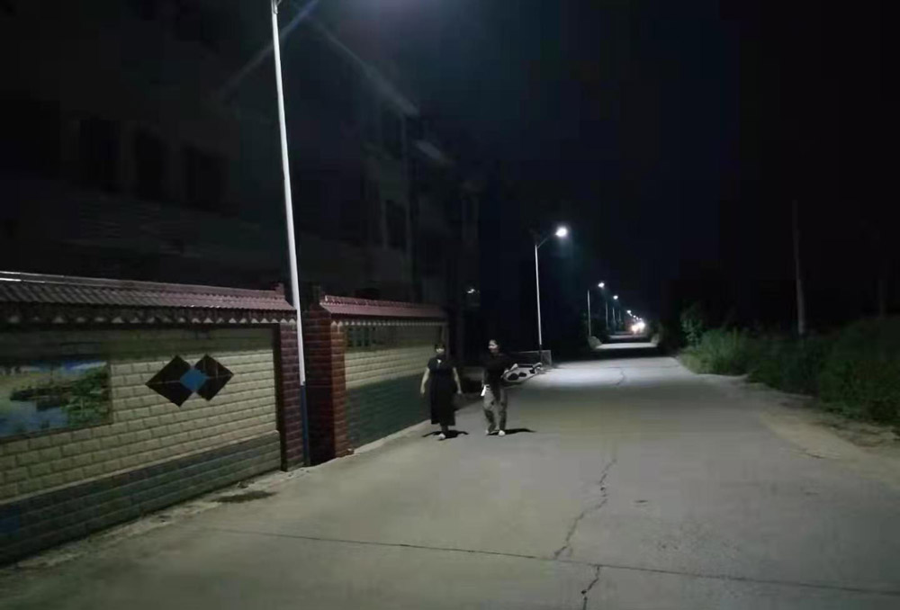 路灯亮了,村民的心里也敞亮了 ——衡阳幼高专持续推进党史学习教育“为民办实事”活动侧记 路灯亮了,村民的心里也敞亮了 ——衡阳幼高专持续推进党史学习教育“为民办实事”活动侧记