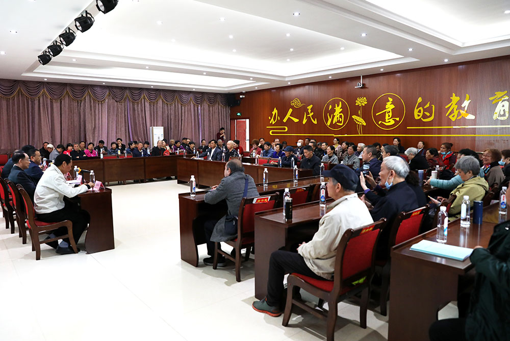 老骥伏枥写春秋,不忘初心话重阳 ——衡阳幼高专举办离退休老同志重阳节联谊活动 老骥伏枥写春秋,不忘初心话重阳 ——衡阳幼高专举办离退休老同志重阳节联谊活动