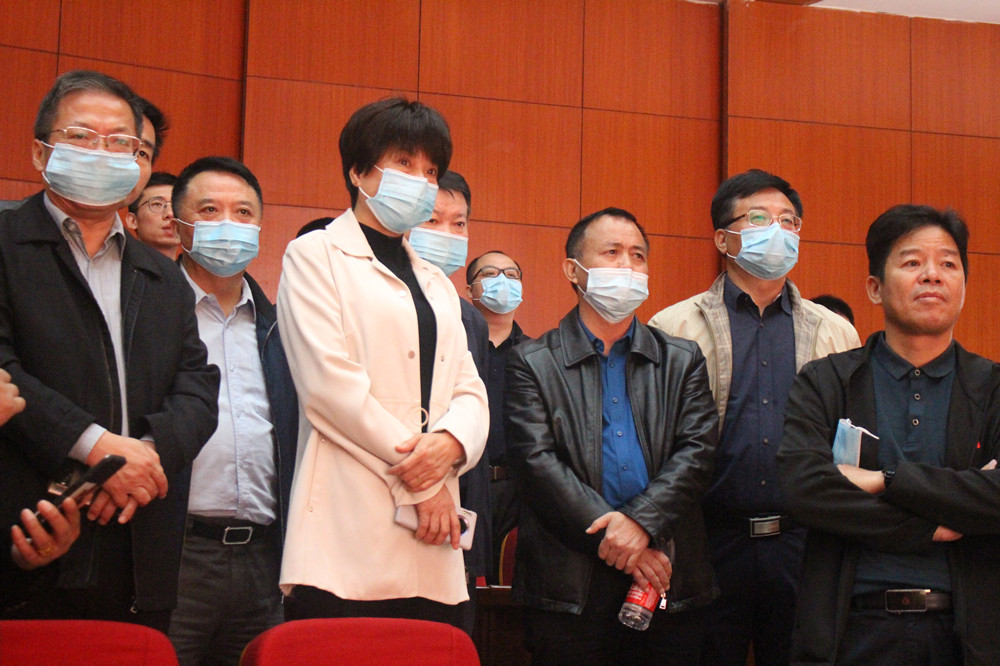 衡阳市政协党组书记刘丽华率队来我校调研