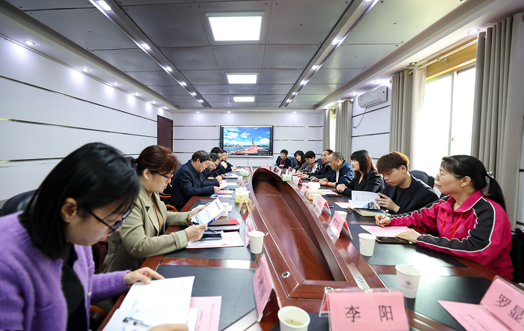 珠海市香洲区人社部门、区属重点企业负责人代表团来我校调研交流 珠海市香洲区人社部门、区属重点企业负责人代表团来我校调研交流