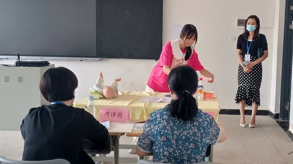 我校育婴员、保育师职业技能等级认定考试顺利举行 我校育婴员、保育师职业技能等级认定考试顺利举行